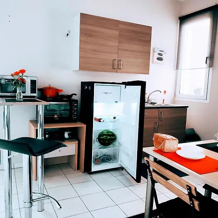 Poseidonia 75sqm Canal *