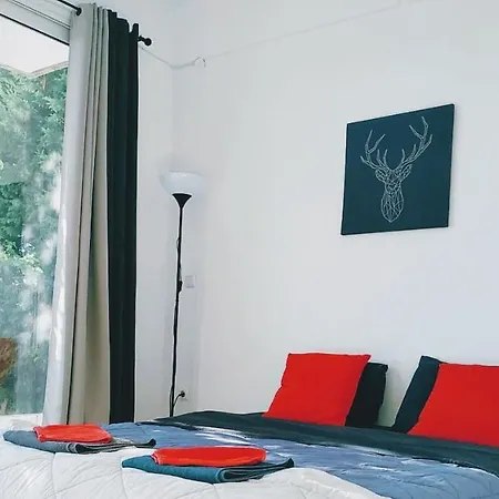 Poseidonia 75sqm Canal *