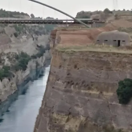 Poseidonia 75sqm Canal *