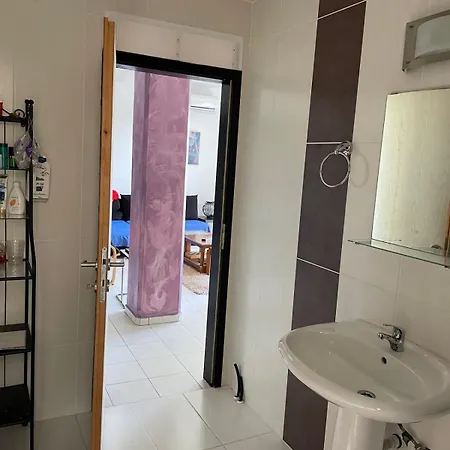 Poseidonia 75sqm Canal Apartment