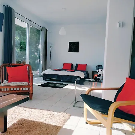Poseidonia 75sqm Canal Apartment *
