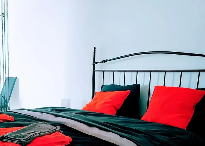 Poseidonia 75sqm Canal *