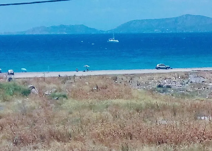 Poseidonia 75sqm Canal