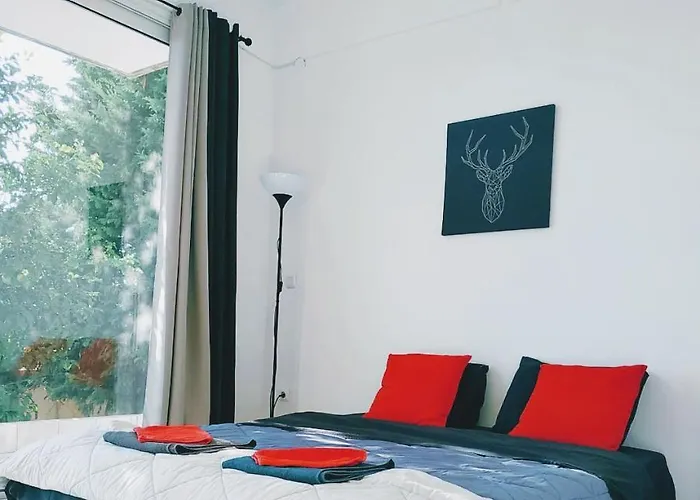 Poseidonia 75sqm Canal *