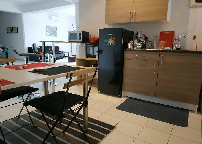 Poseidonia 75sqm Canal Lägenhet *